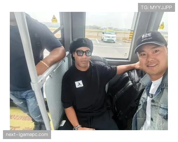 罗纳尔迪尼奥居然把豪宅改成了游乐场，这日常也太让人羡慕了吧？